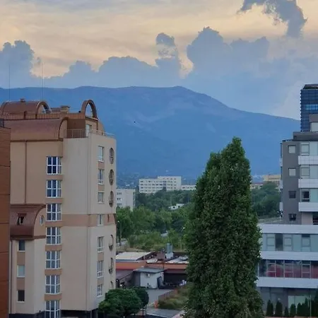 Apartman Business Park Budget